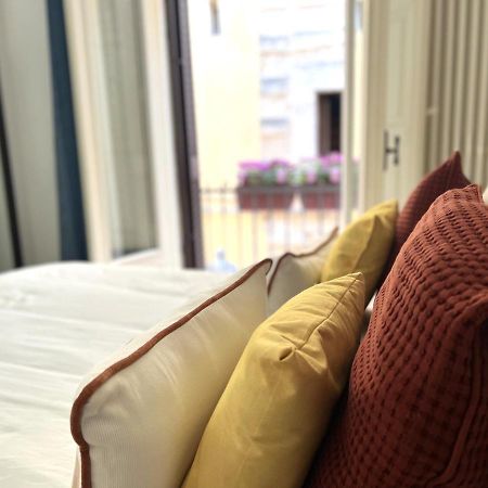 Appartamento Palazzo Barone,nel cuore del Borgo Antico. Bari Esterno foto