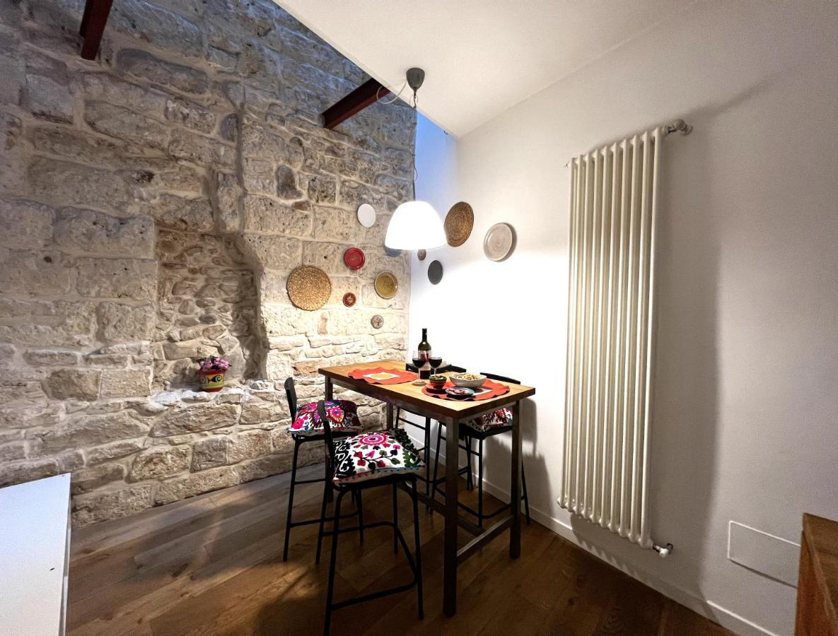Appartamento Palazzo Barone,nel cuore del Borgo Antico. Bari Esterno foto
