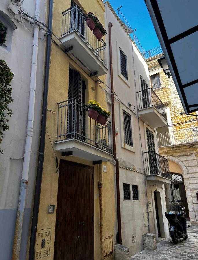 Appartamento Palazzo Barone,nel cuore del Borgo Antico. Bari Esterno foto